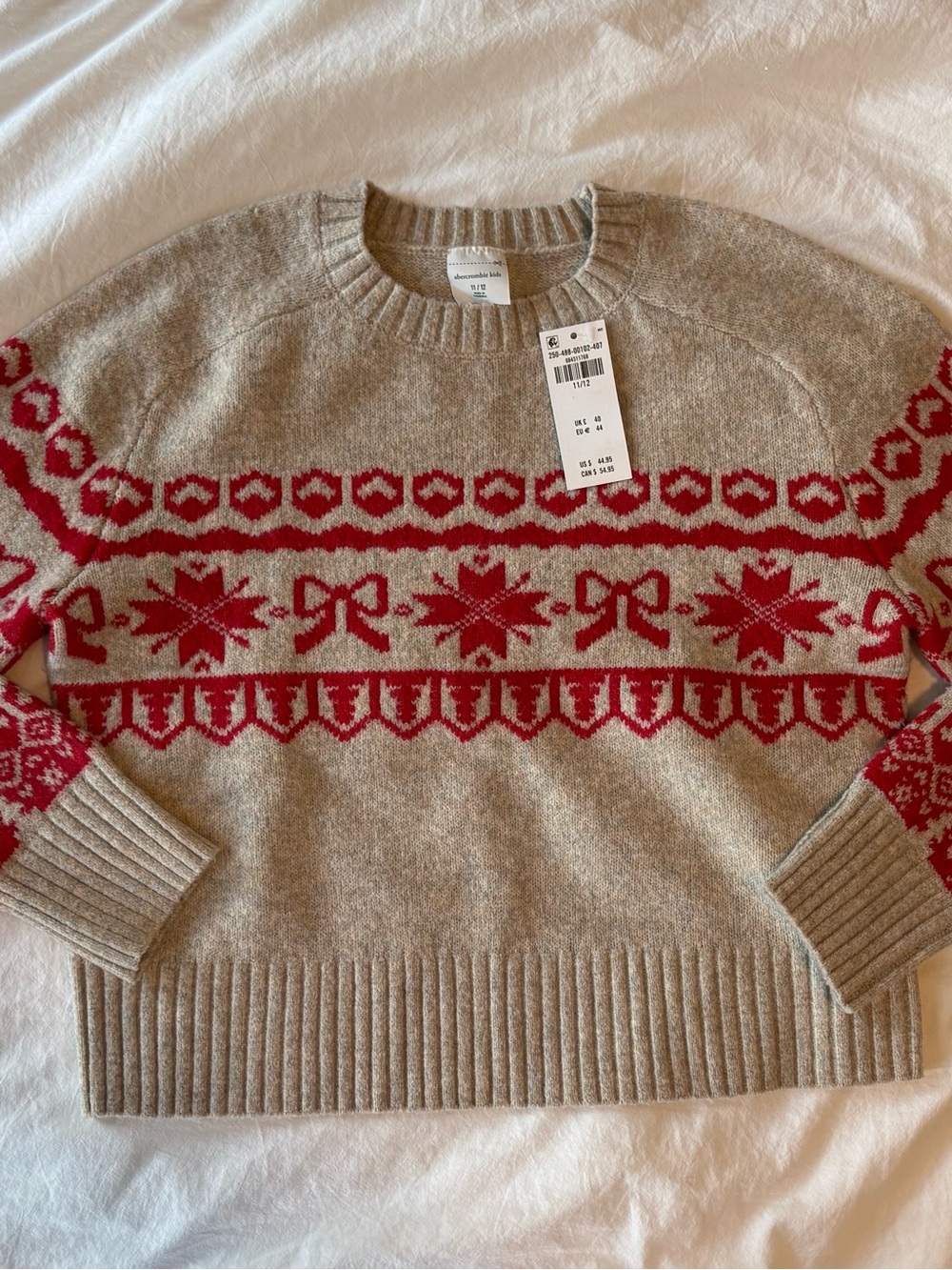 NWT abercrombie kids beige crewneck sweater with red Fair Isle design